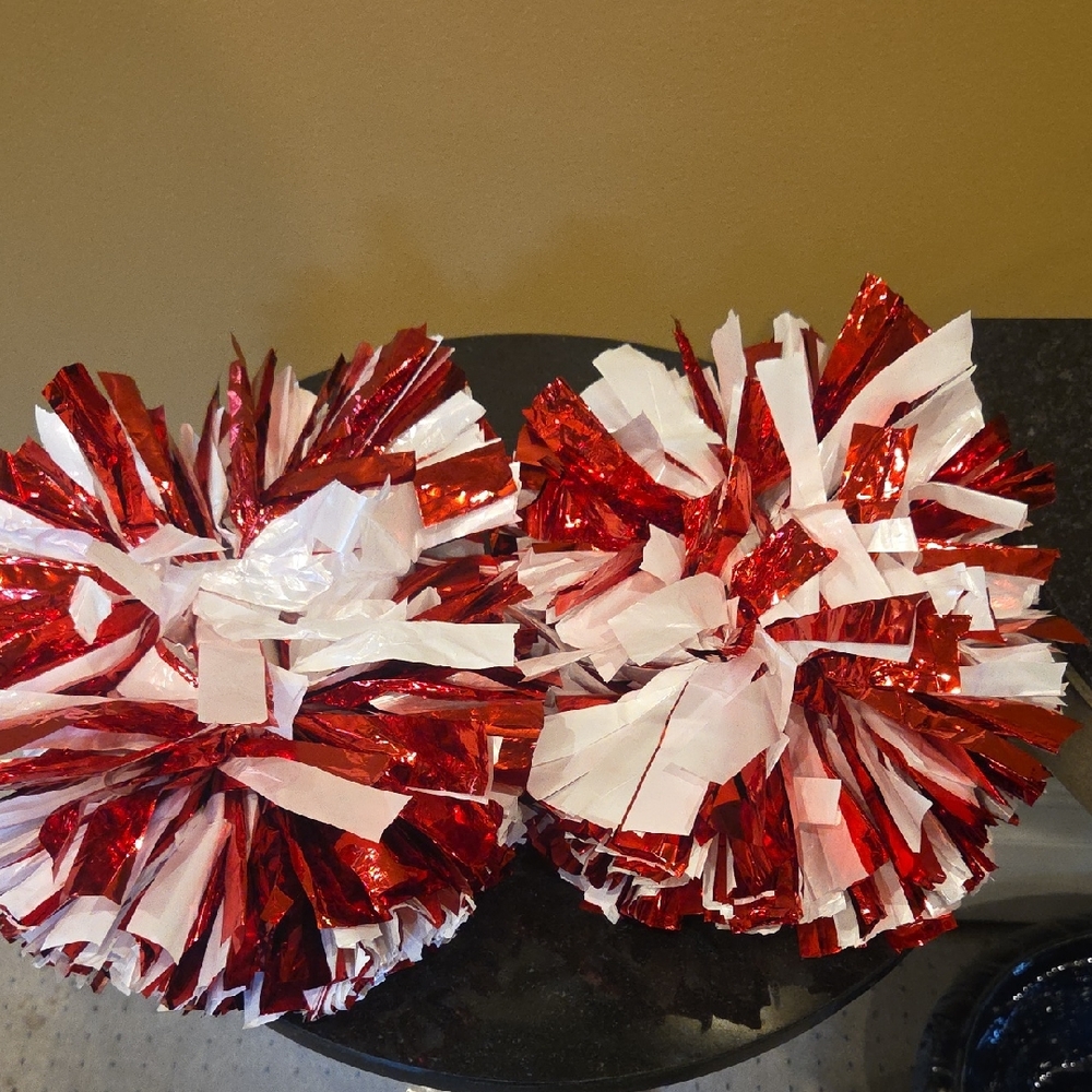 Red and White Cheerleader Pom Poms for Kids